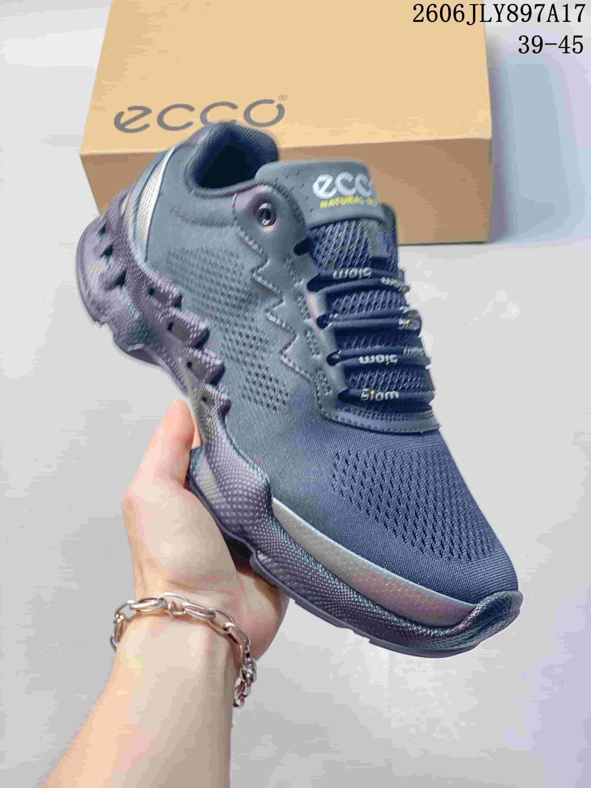 ECCO Biom C-Trail Low-Top Sneakers in Navy