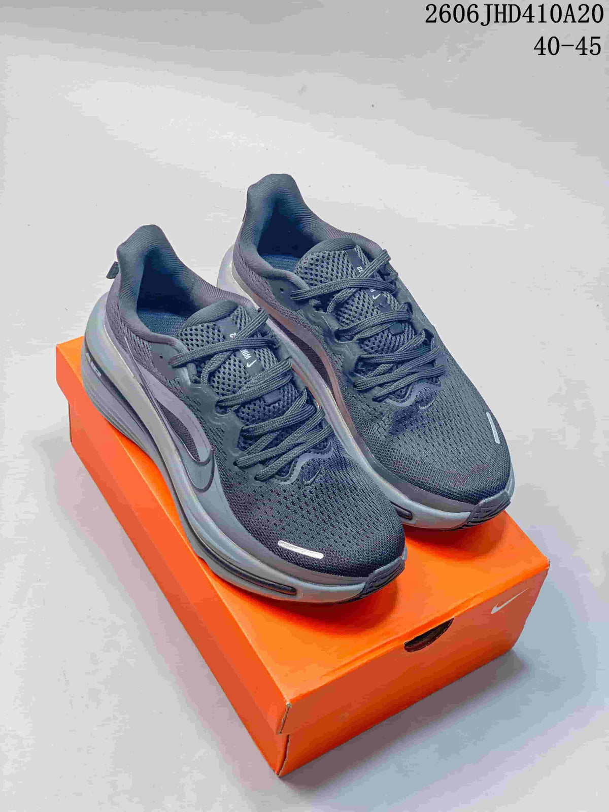 Nike Air Zoom Winflo 12 Running Shoes