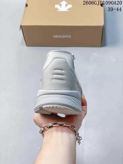 Descente Lavitate 3.0 Wire Low-Top Running Shoes, White