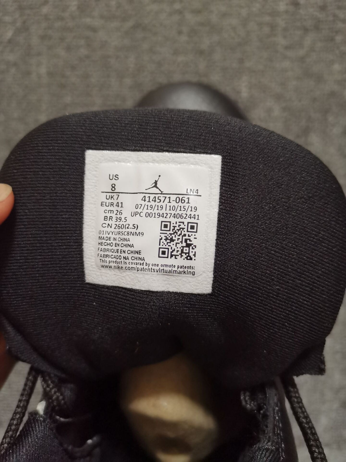 Interior size label showing US 8, UK 7, EUR 41, and CM 26