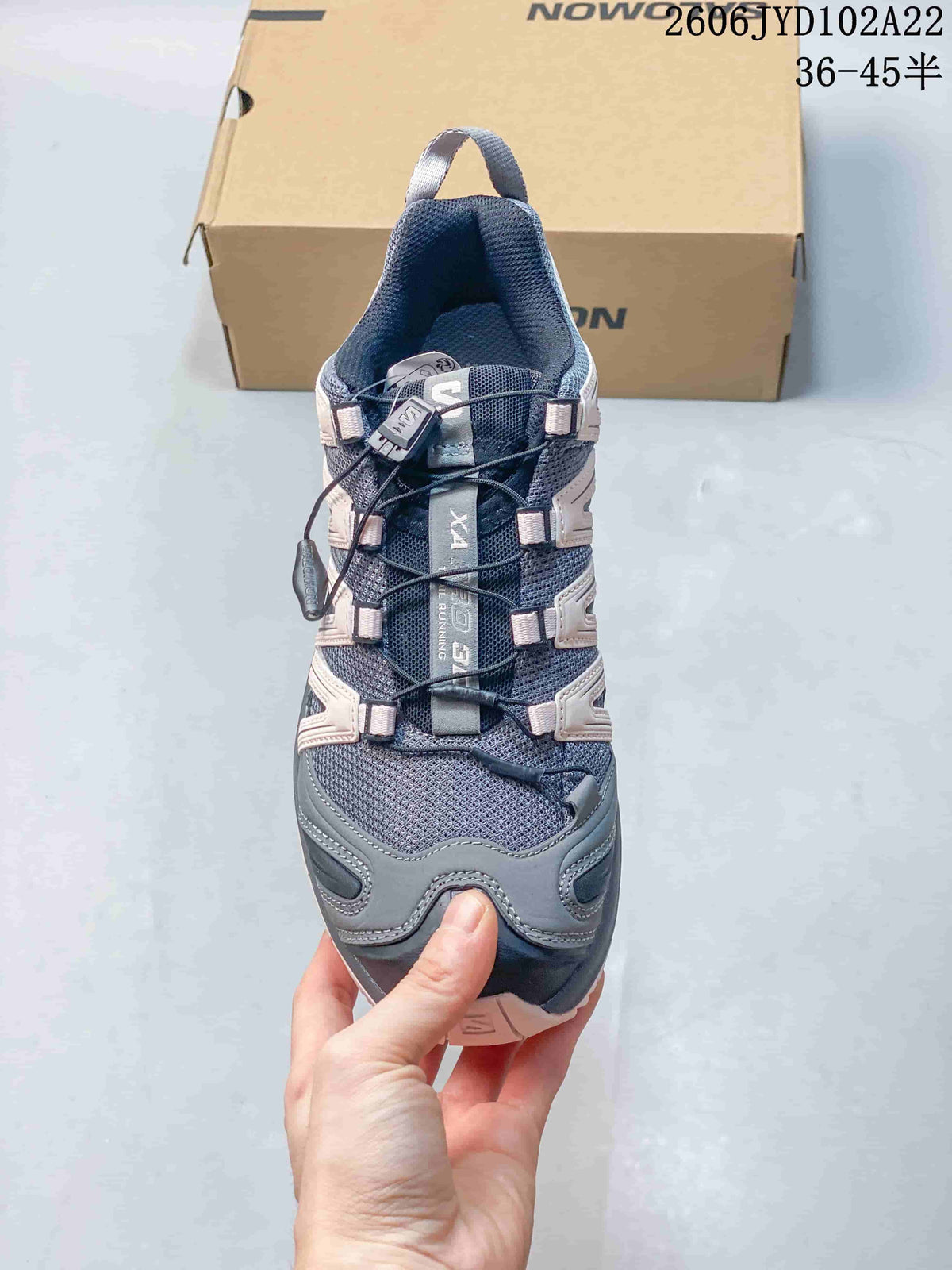 Salomon XA Pro 3D Low-Top Trail Shoes, Gray and Pink