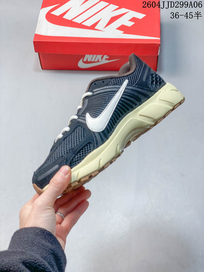 Nike Zoom Vomero 5 Sneakers Navy FJ4151-004