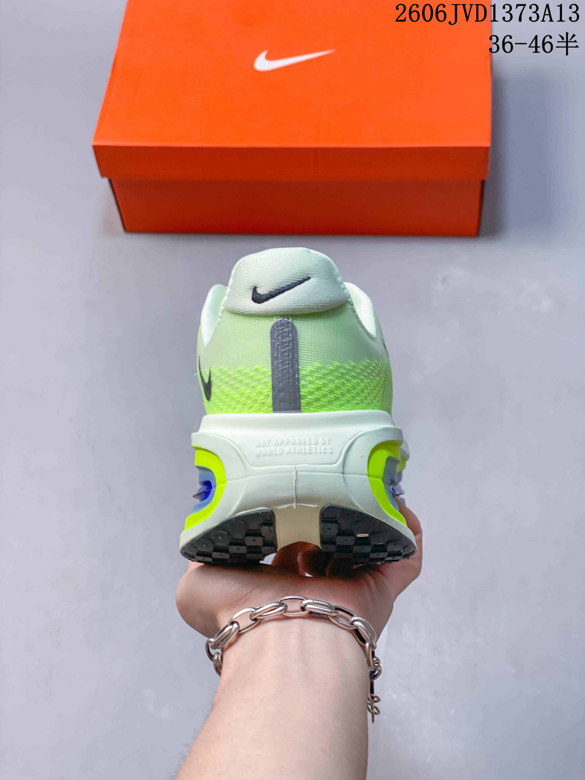 Nike Vomero Premium Running Shoes – Volt Green