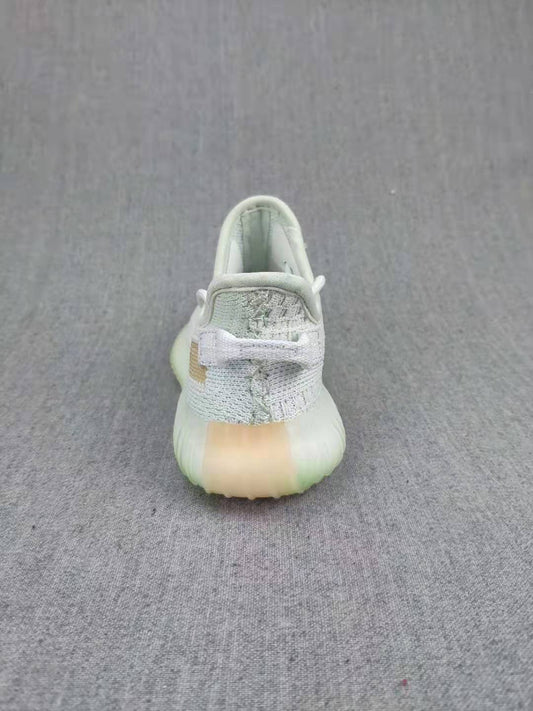 Yeezy Boost 350 V2 Kids Sneakers, Light Neutral