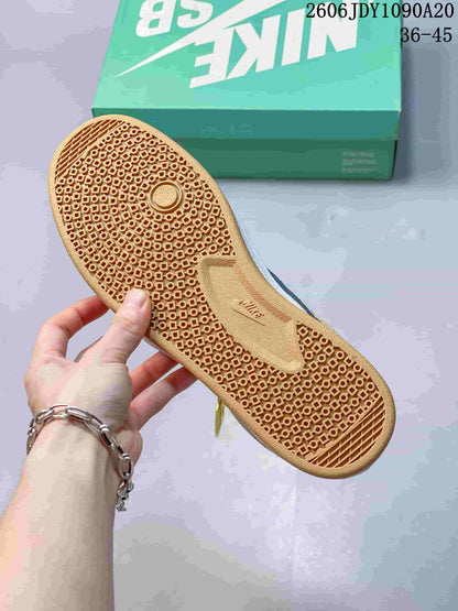 Nike SB Alleyoop Low-Top Skate Shoes, Tan and Navy