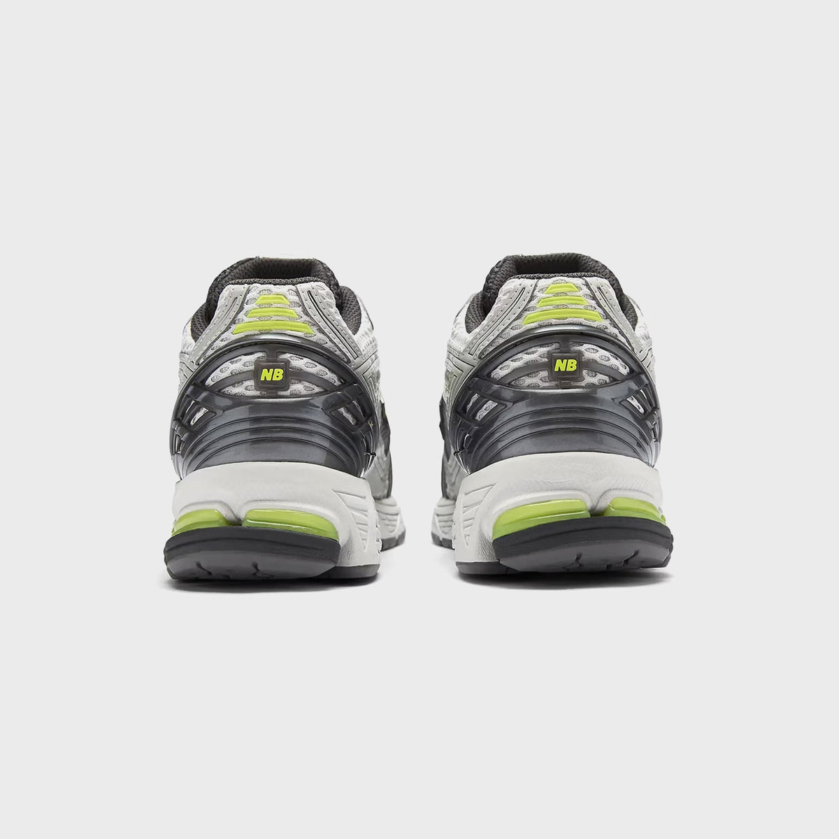 New Balance 1906R - Light Silver Metallic / Alkaline Green