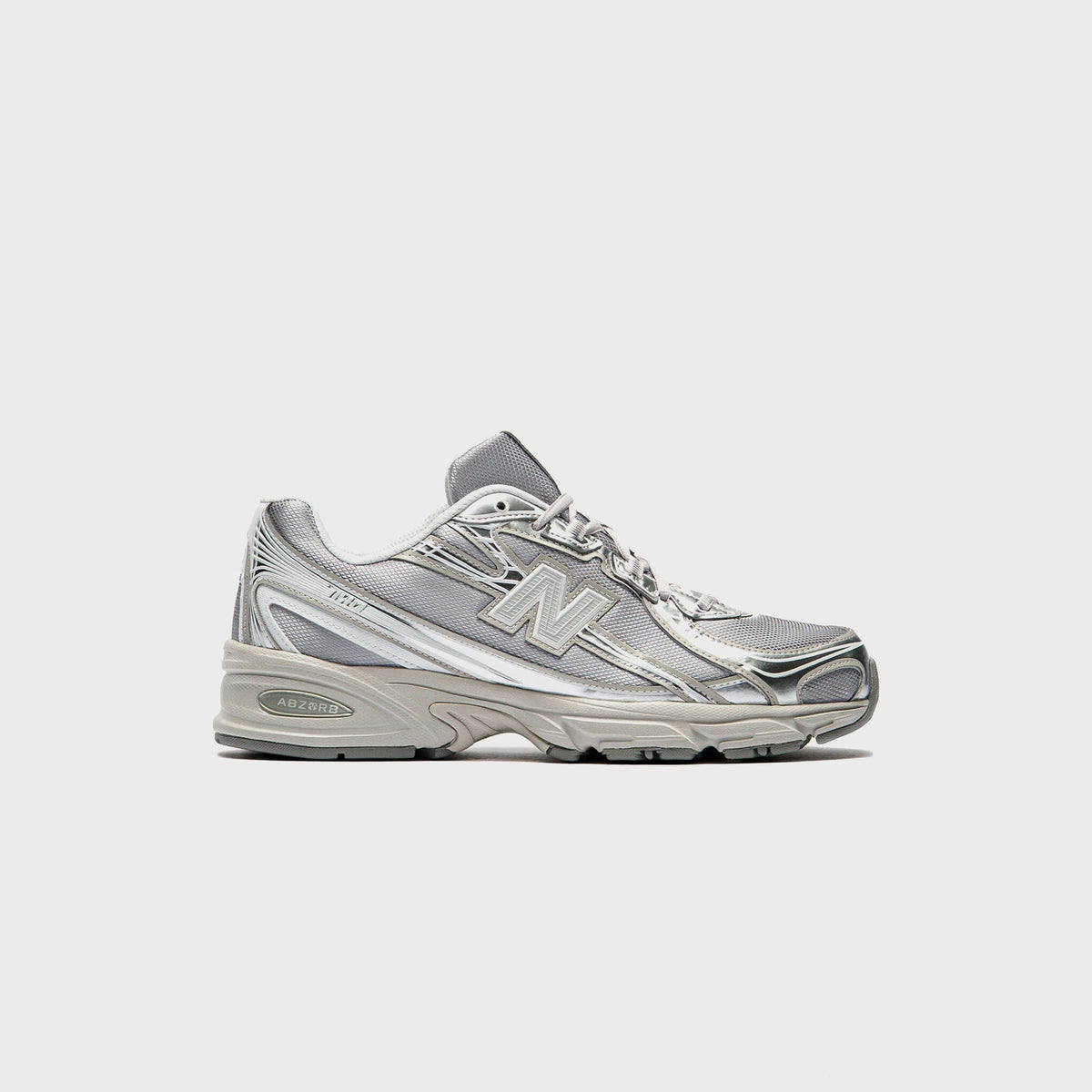 New Balance 740 - Metallic Silver